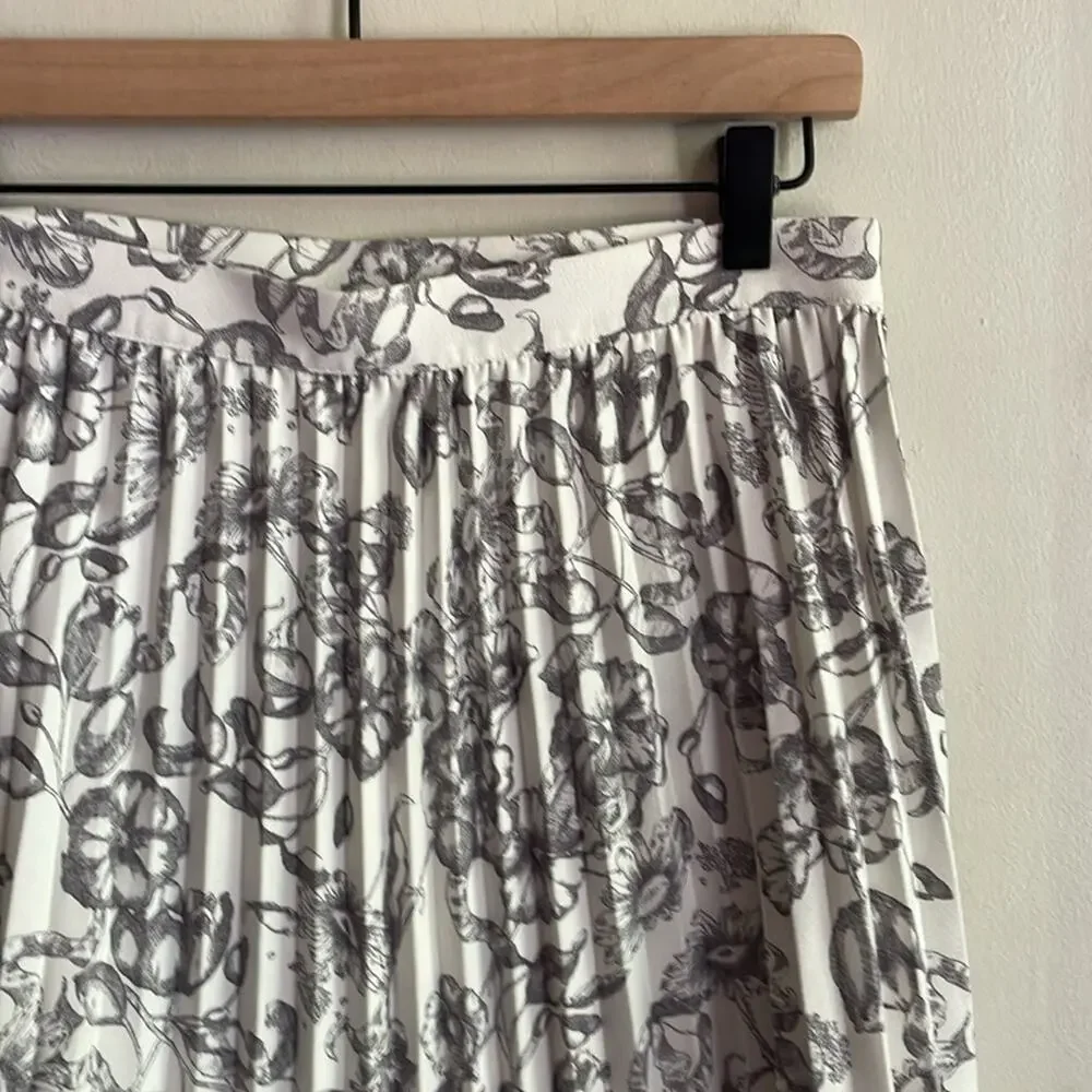 Brooks Brothers Red Fleece Floral Pleated Skirt